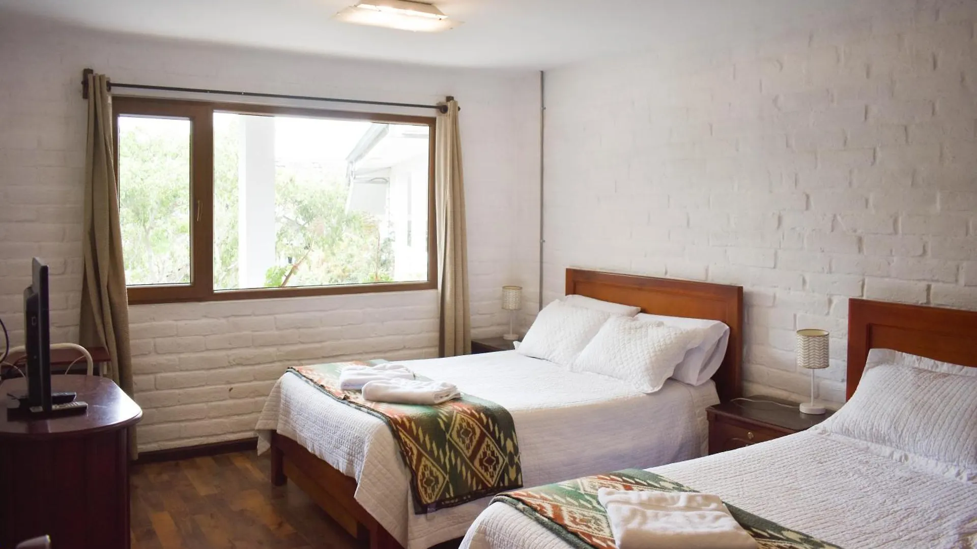 Apartamentos Otorongo Cuenca Ecuador アパートホテル