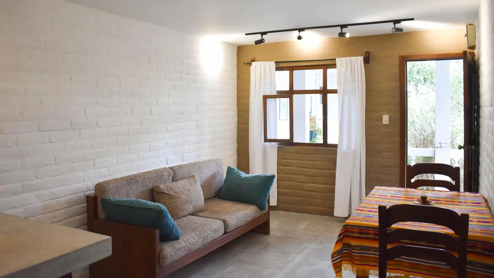 Apartamentos Otorongo Cuenca Ecuador 2*,  エクアドル