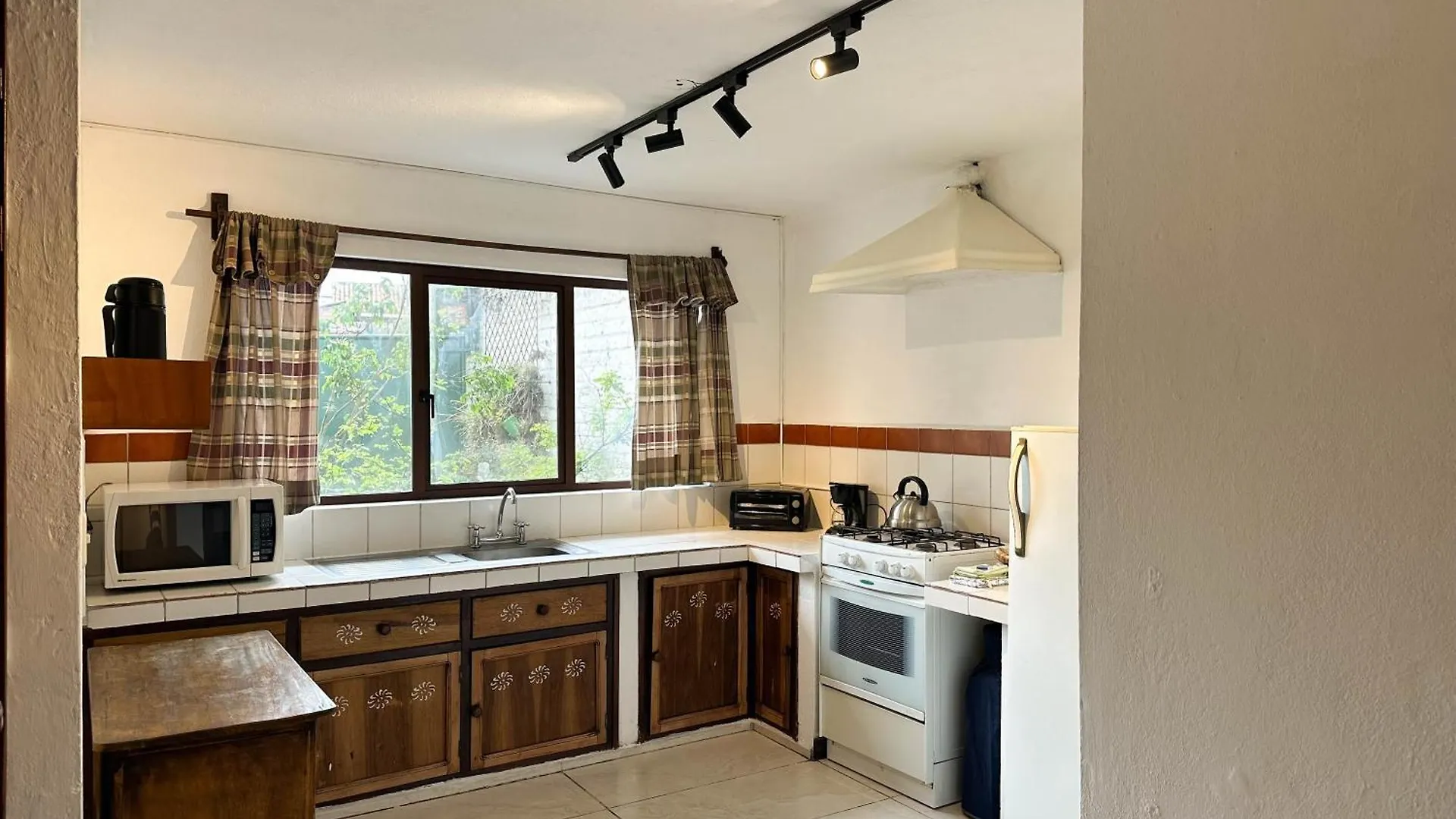 Apartamentos Otorongo Cuenca Ecuador アパートホテル