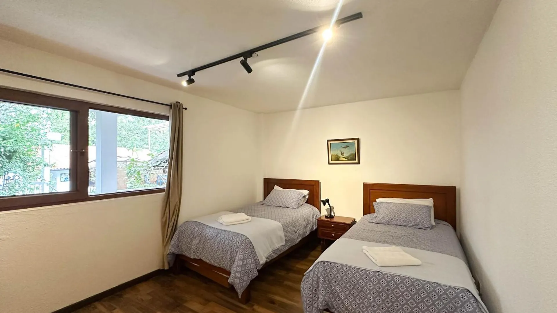 Apartamentos Otorongo Cuenca Ecuador アパートホテル